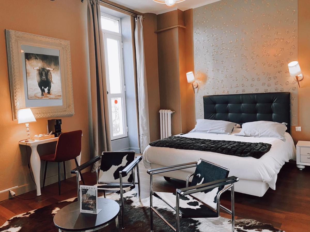 Royal Hotel